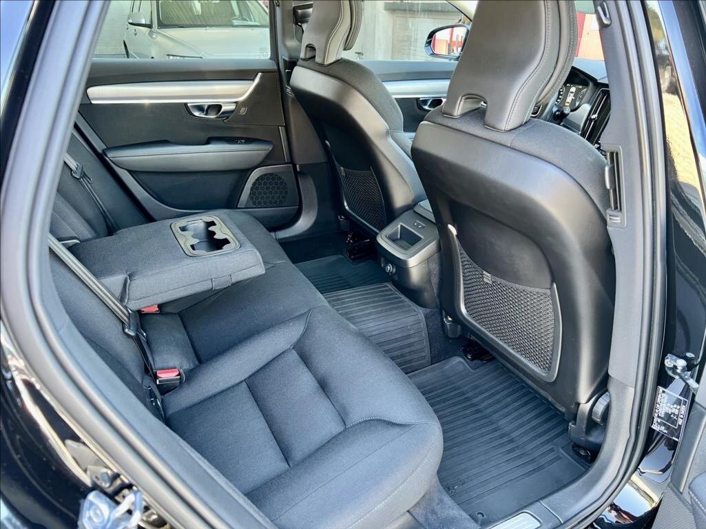 Volvo V90 Kombi 2,0 l 140 kw