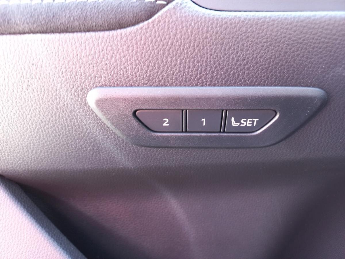 Toyota C-HR CUV 2,0 l 112 kw