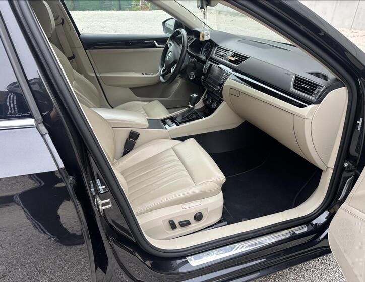 Škoda Superb 25