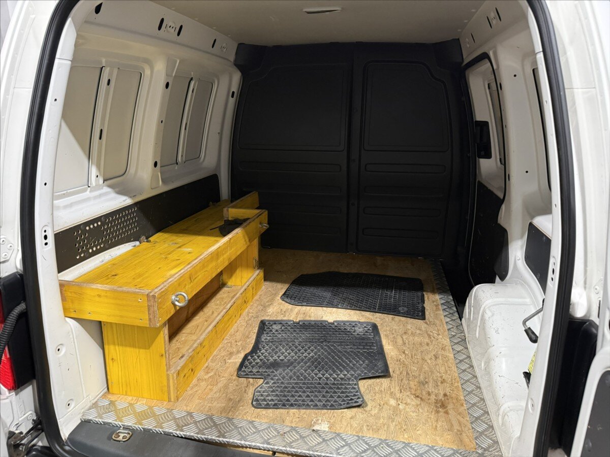 Volkswagen Caddy Skříň 1,6 l 75 kw