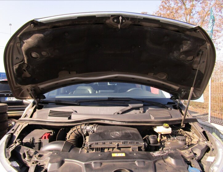 Mercedes-Benz Třídy V Kombi 2,1 l 140 kw