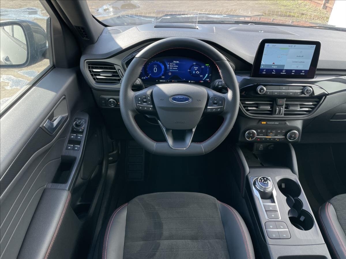 Ford Kuga SUV / Terénní 2,5 l 112 kw