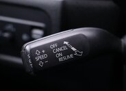 Volkswagen Touareg SUV / Terénní 3,0 l 180 kw