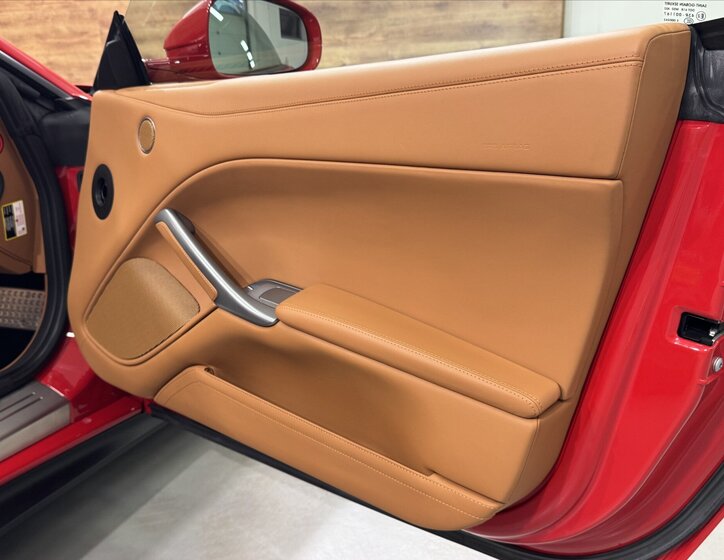 Ferrari F12 Berlinetta Kupé 6,3 l 541 kw