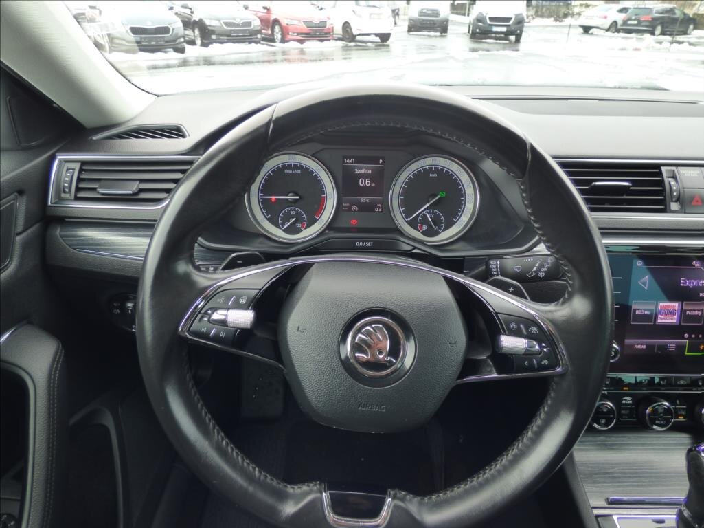 Škoda Superb Kombi 2,0 l 110 kw