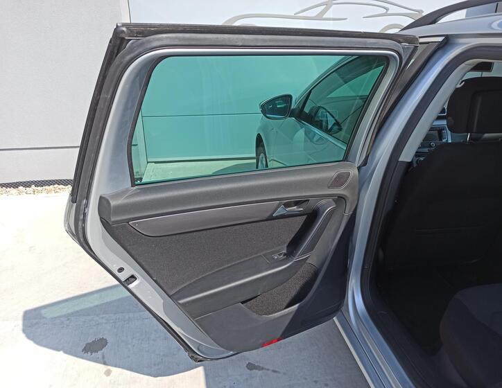 Volkswagen Passat 24