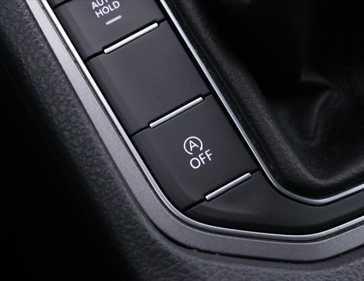 Volkswagen Golf Sportsvan MPV 1,6 l 81 kw