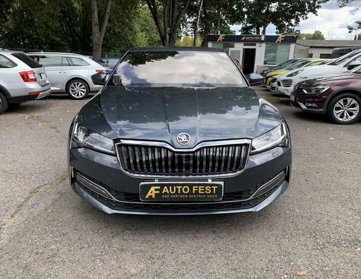 Škoda Superb 2