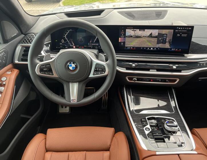 BMW X7 9