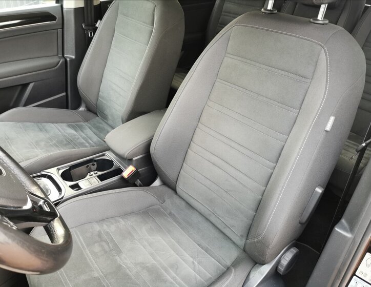 Volkswagen Touran MPV 1,6 l 85 kw