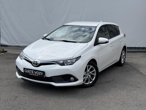 Toyota Auris Hatchback 1,4 l 66 kw