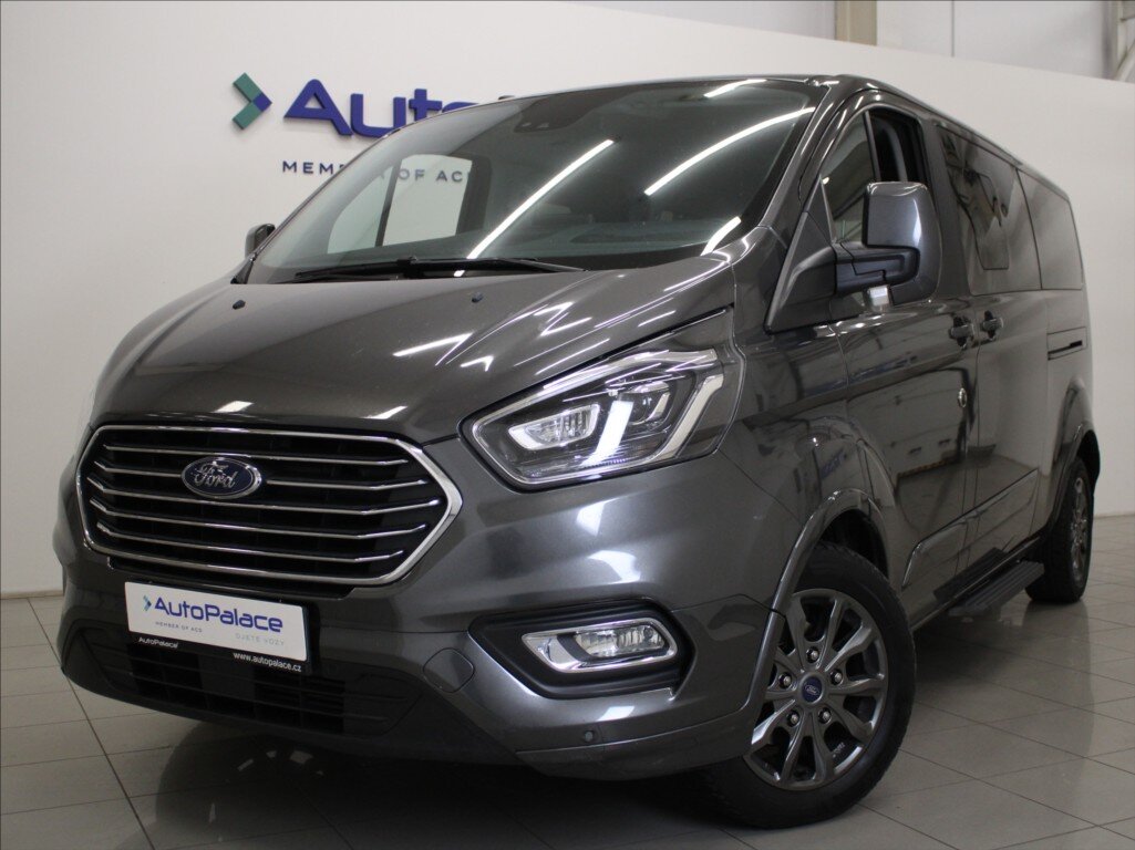 Ford Tourneo Custom MPV 2,0 l 136 kw