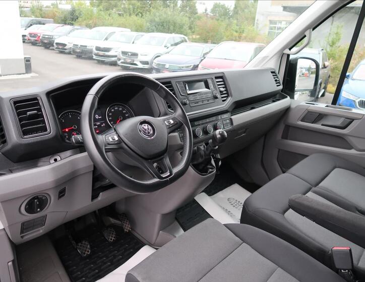 Volkswagen Crafter 9