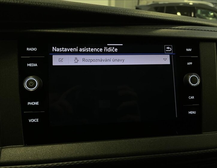 Volkswagen Caravelle 10