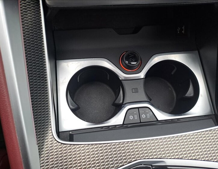 BMW X6 SUV 3,0 l 210 kw