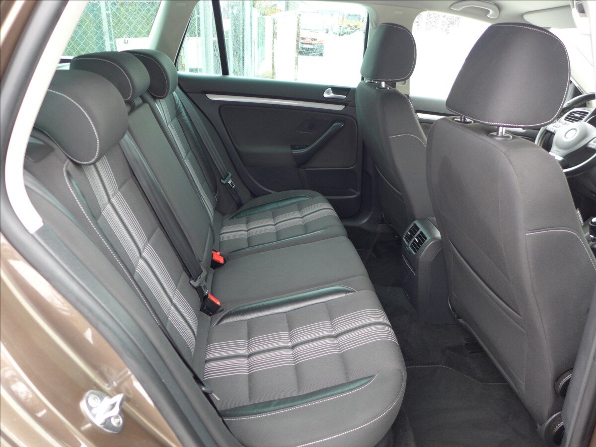 Volkswagen Golf Kombi 1,2 l 77 kw