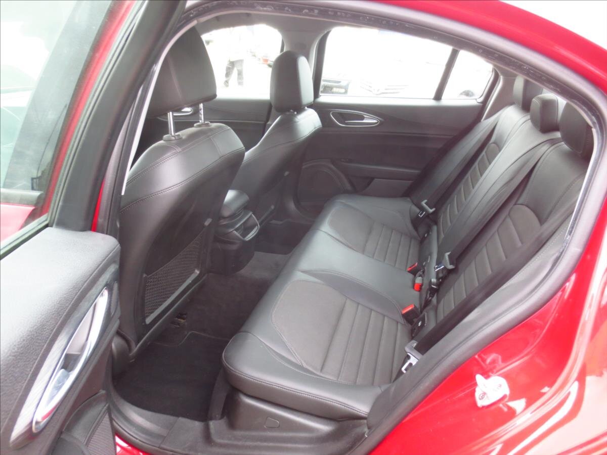 Alfa Romeo Giulia Sedan 2,1 l 110 kw