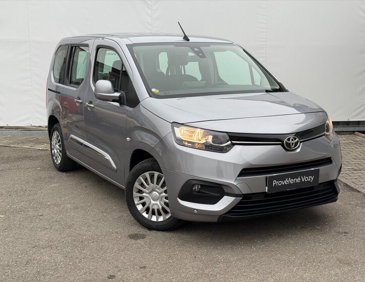Toyota ProAce City Verso VAN-Minibus 1,2 l 81 kw