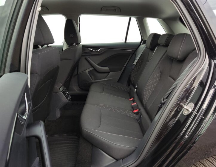 Škoda Kamiq SUV 999,0 81 kw