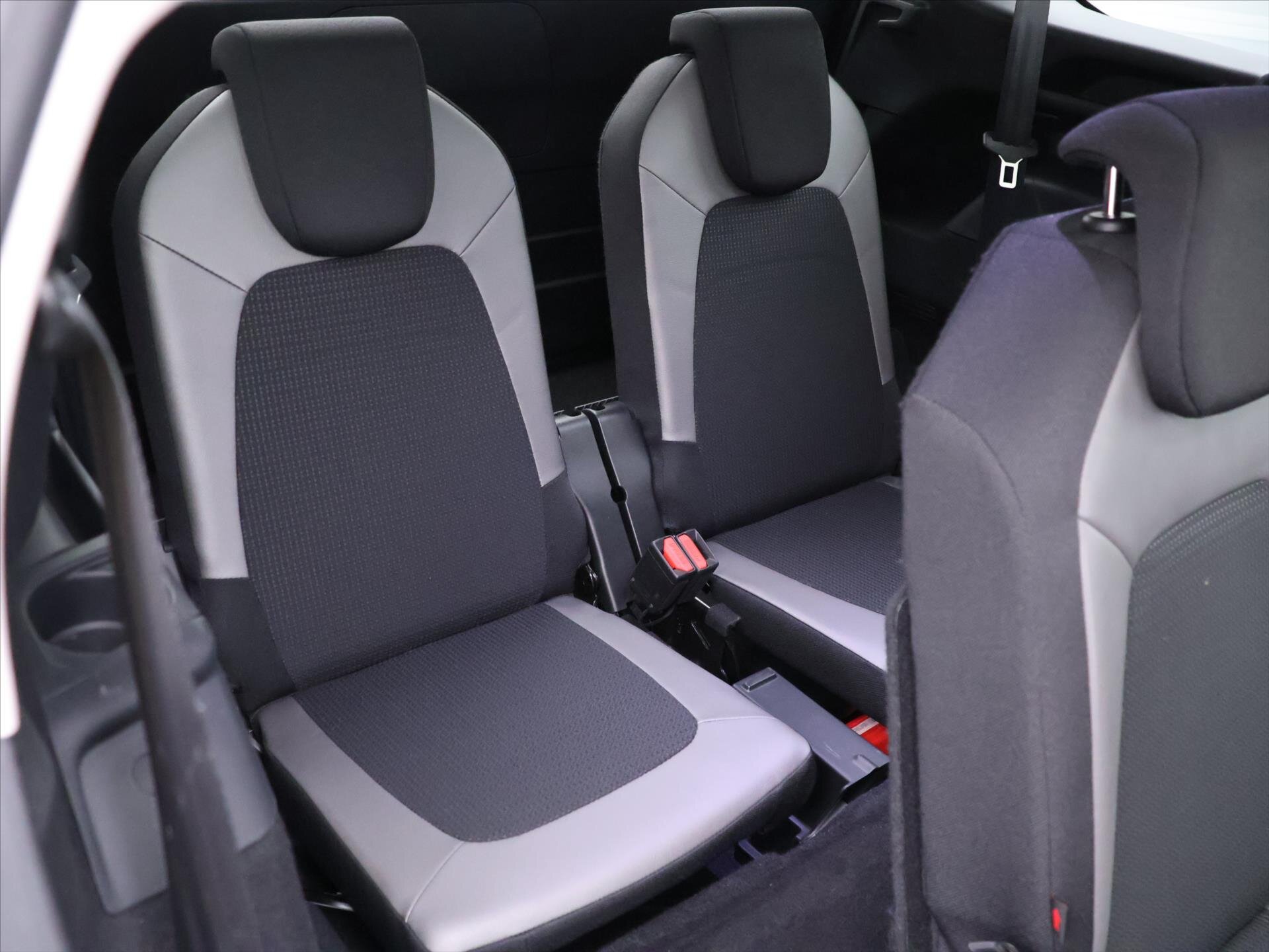 Citroën Grand C4 SpaceTourer MPV 1,2 l 96 kw