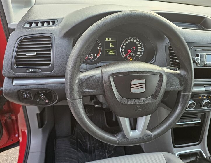 Seat Alhambra Kombi 2,0 l 103 kw