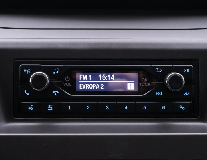 Ford Transit Custom 19