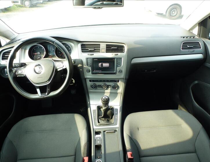 Volkswagen Golf 25