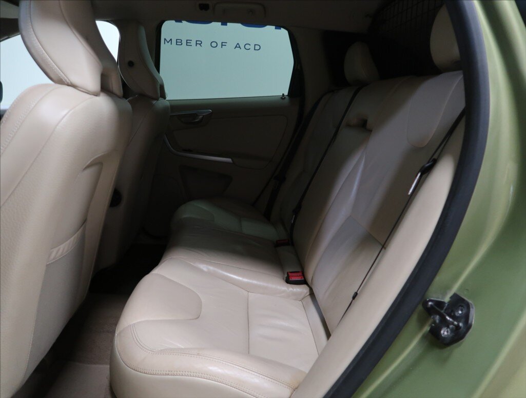 Volvo XC60 SUV / Terénní 2,4 l 120 kw