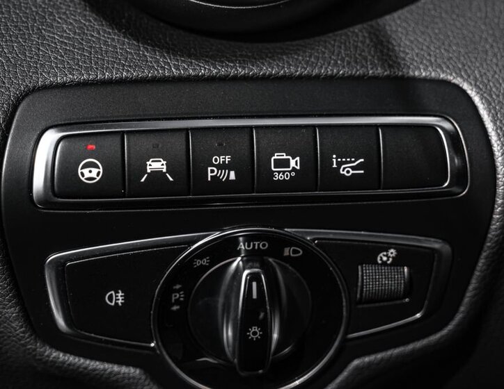 Mercedes-Benz Třídy C Kupé 4,0 l 375 kw