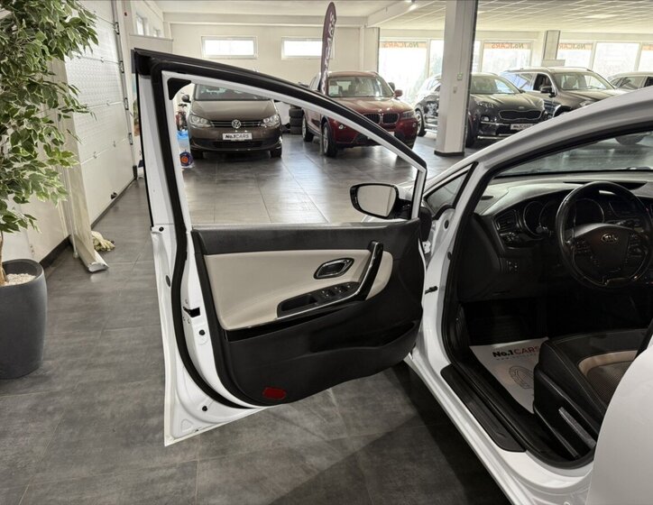 KIA Ceed Hatchback 1,6 l 94 kw