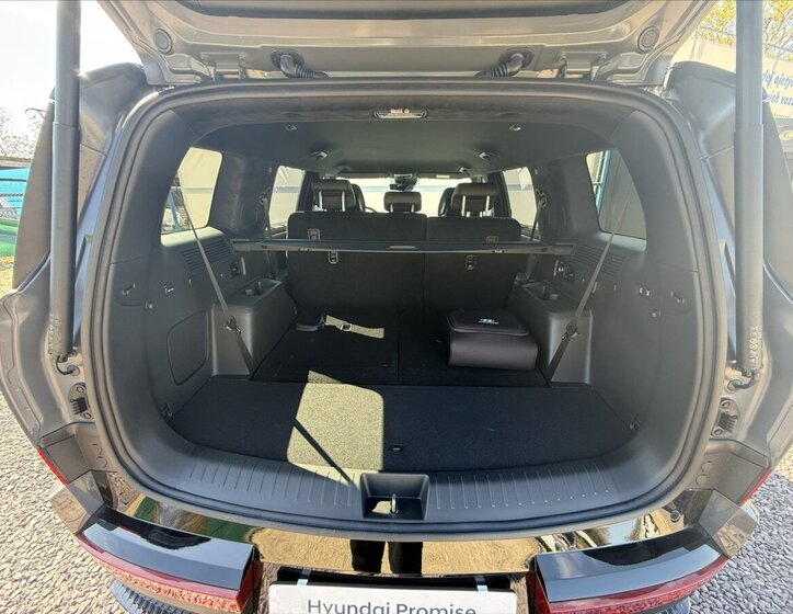 Hyundai Santa Fe SUV / Terénní 1,6 l 185 kw