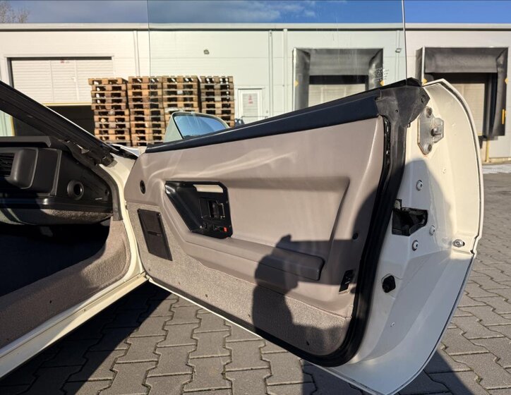 Chevrolet Corvette Kupé 5,7 l 210 kw