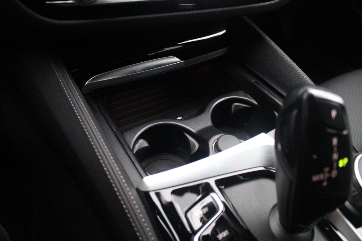 BMW Řada 5 Kombi 3,0 l 210 kw