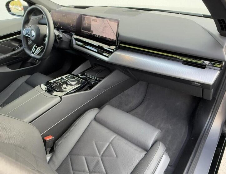 BMW Řada 5 Kombi 2,0 l 145 kw