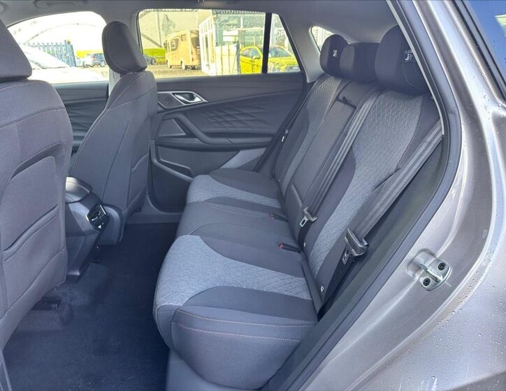 MG HS SUV 1,5 l 125 kw