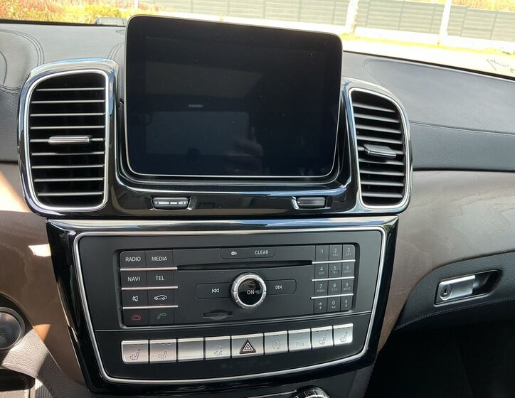 Mercedes-Benz GLS SUV / Terénní 3,0 l 190 kw