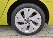 Volkswagen Golf 44