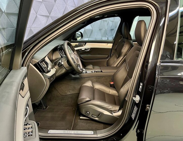 Volvo XC90 SUV 2,0 l 184 kw