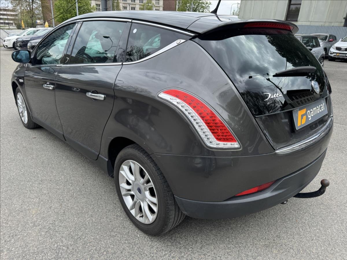 Lancia Delta Hatchback 2,0 l 121 kw