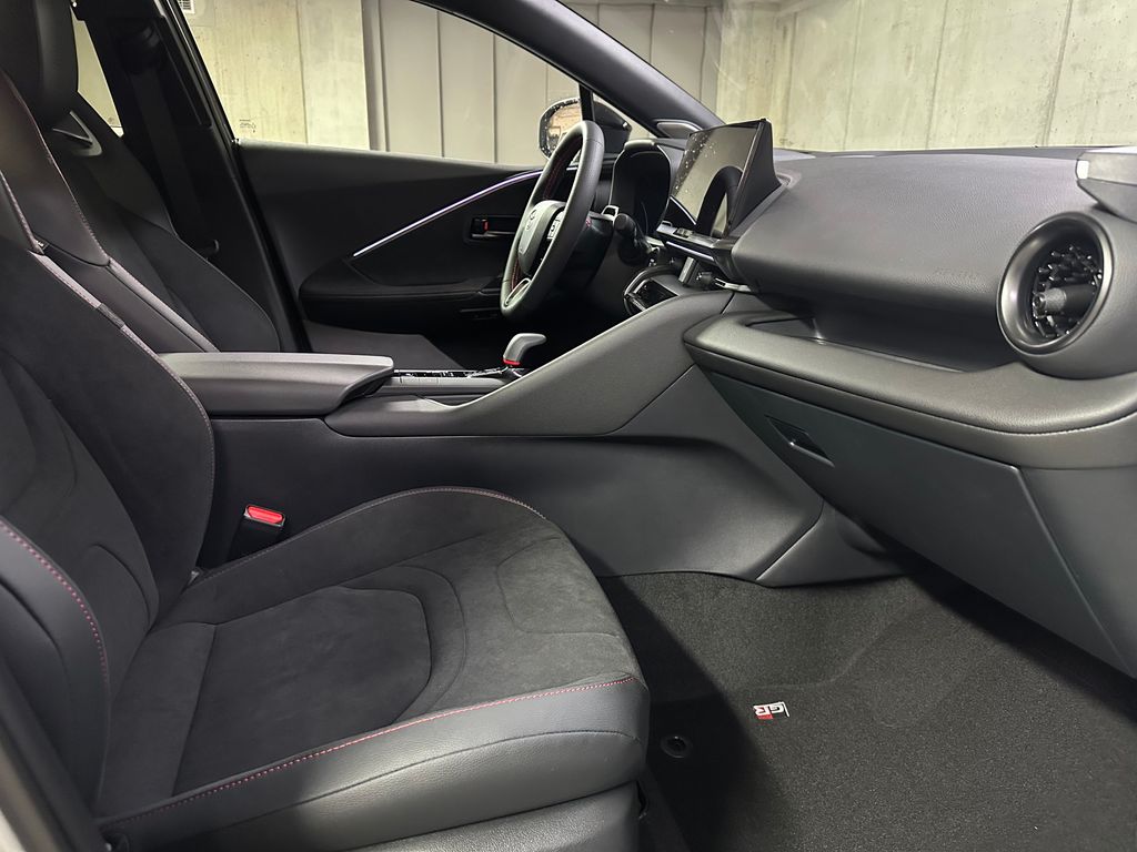 Toyota C-HR Hatchback 2,0 l 112 kw