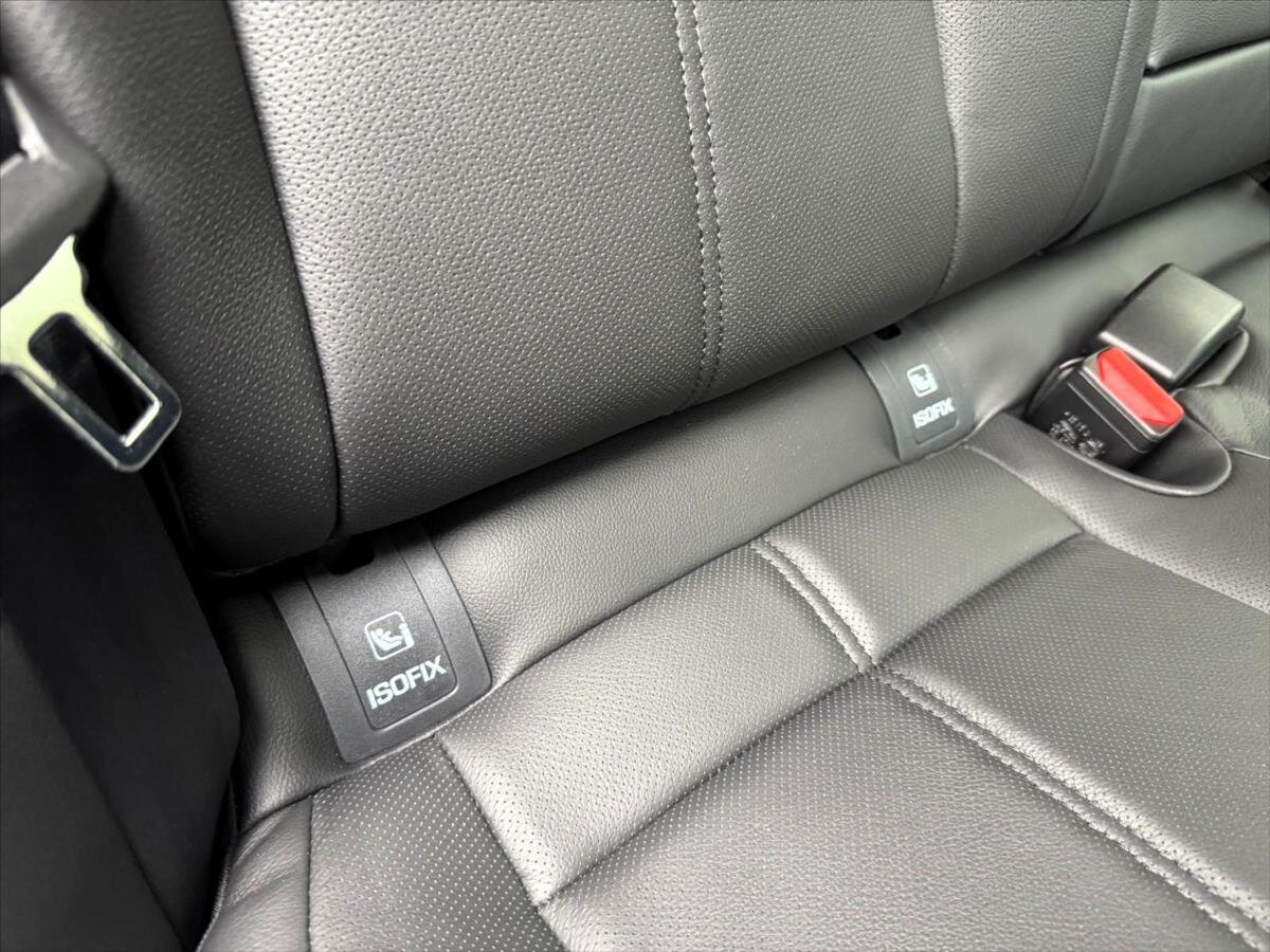 Land Rover Range Rover Velar SUV / Terénní 2,0 l 150 kw