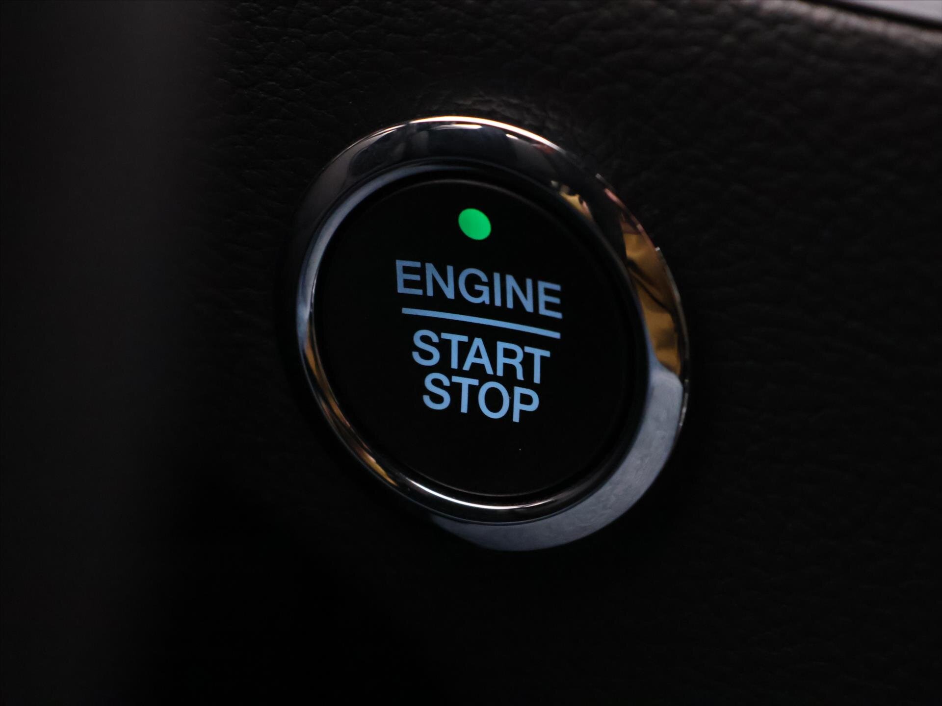 Ford S-MAX MPV 2,0 l 140 kw