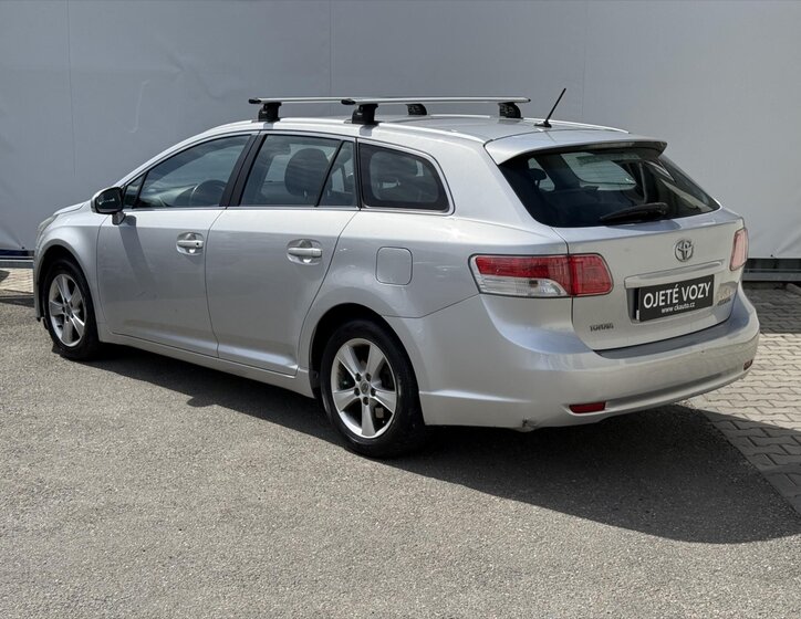 Toyota Avensis Kombi 1,8 l 108 kw
