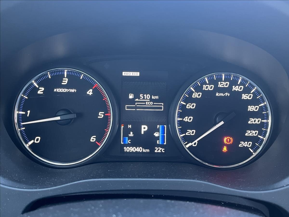 Mitsubishi Outlander SUV / Terénní 2,3 l 110 kw