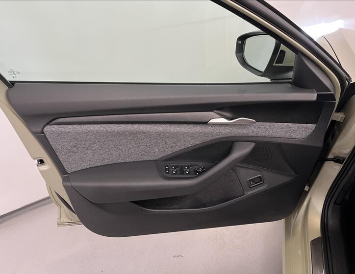 Škoda Superb Kombi 2,0 l 110 kw