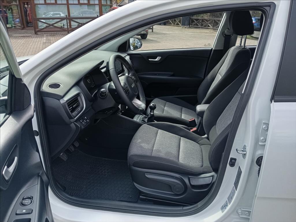 KIA Stonic SUV / Terénní 1,2 l 58 kw