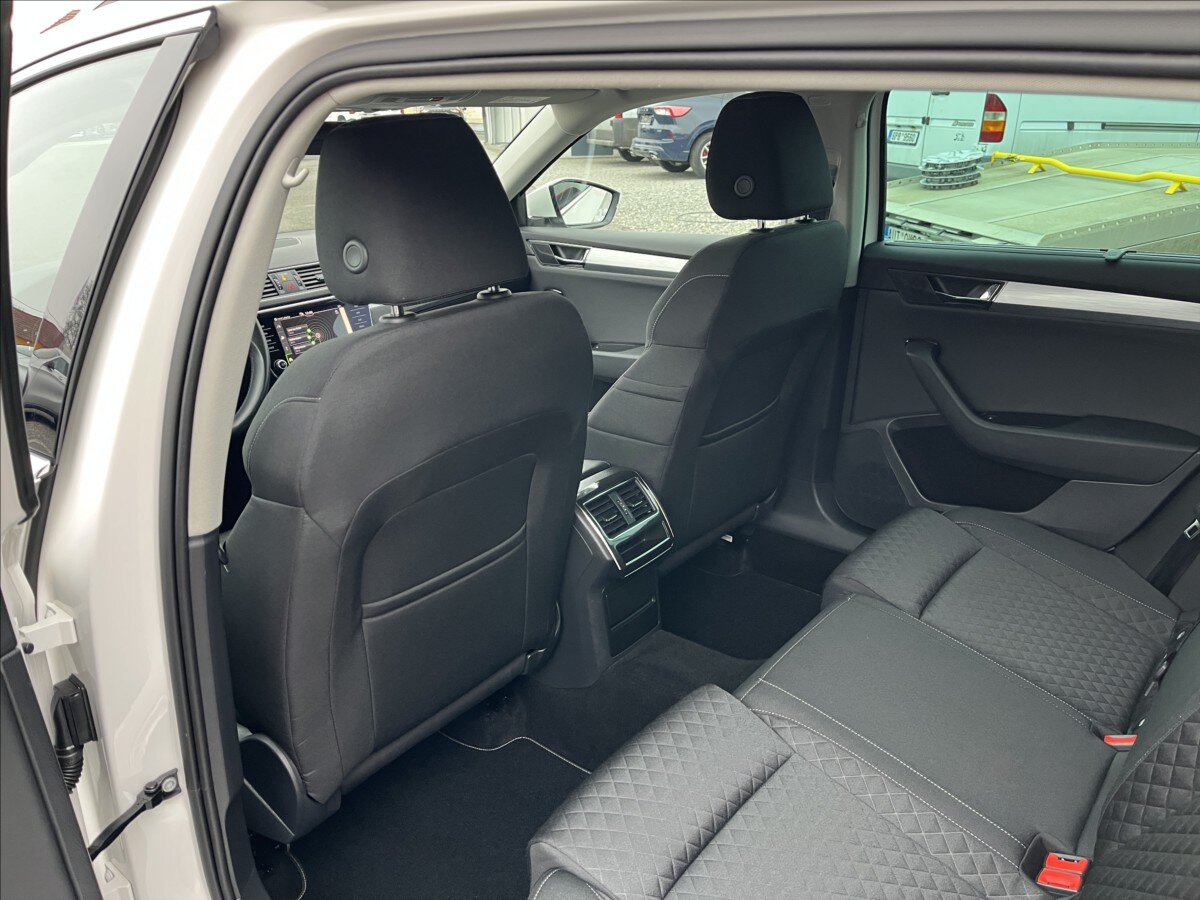 Škoda Superb Kombi 2,0 l 110 kw
