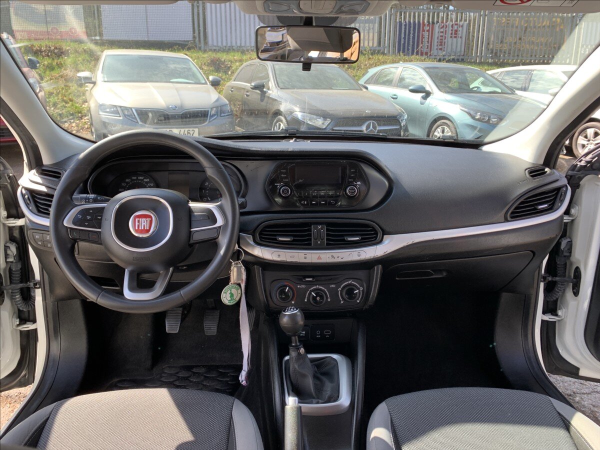 Fiat Tipo Sedan / Limuzína 1,4 l 70 kw