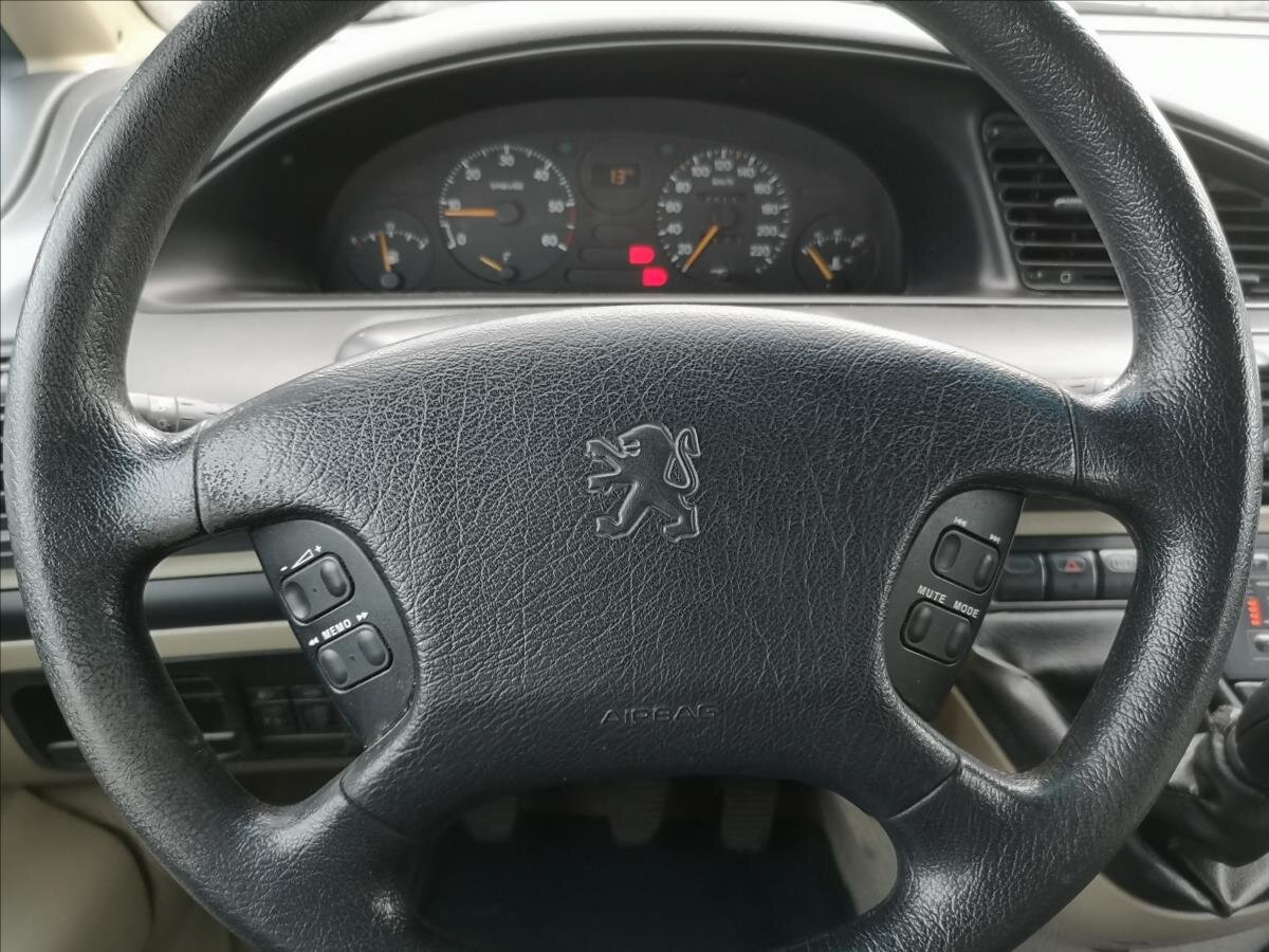 Peugeot 806 Kombi 2,1 l 80 kw