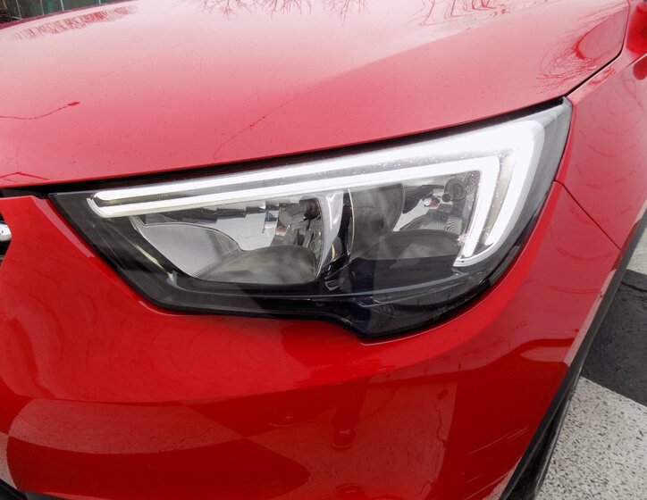 Opel Crossland X SUV 1,2 l 60 kw